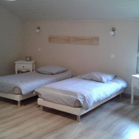 Au Passage Des Grues Bed & Breakfast Drosnay ภายนอก รูปภาพ