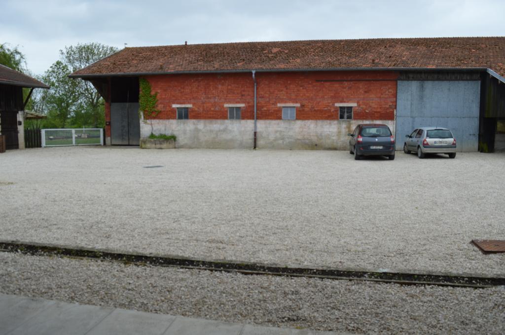 Au Passage Des Grues Bed & Breakfast Drosnay ภายนอก รูปภาพ
