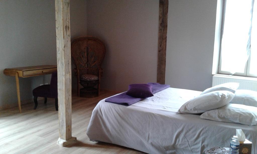 Au Passage Des Grues Bed & Breakfast Drosnay ภายนอก รูปภาพ