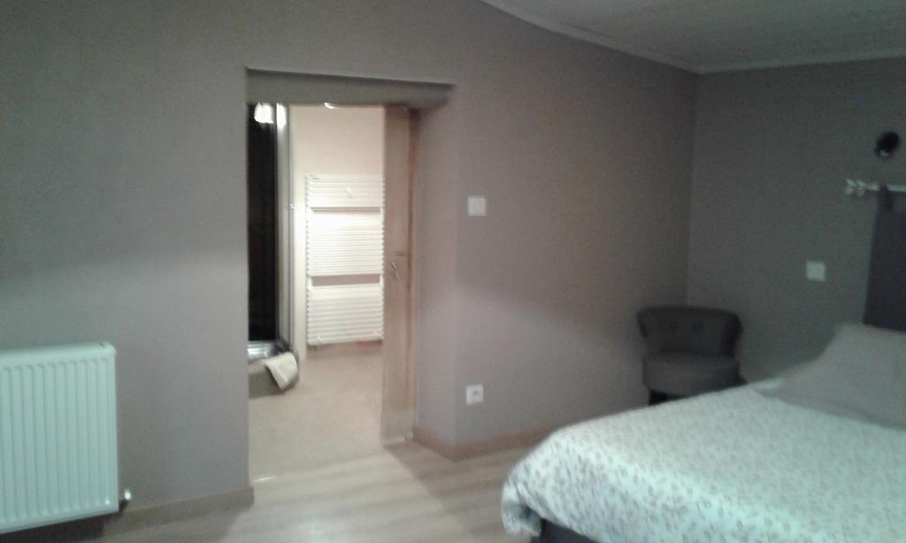 Au Passage Des Grues Bed & Breakfast Drosnay ภายนอก รูปภาพ